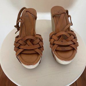 Lucky Brand Wedge Woven Leather Strap Sandals Size 8